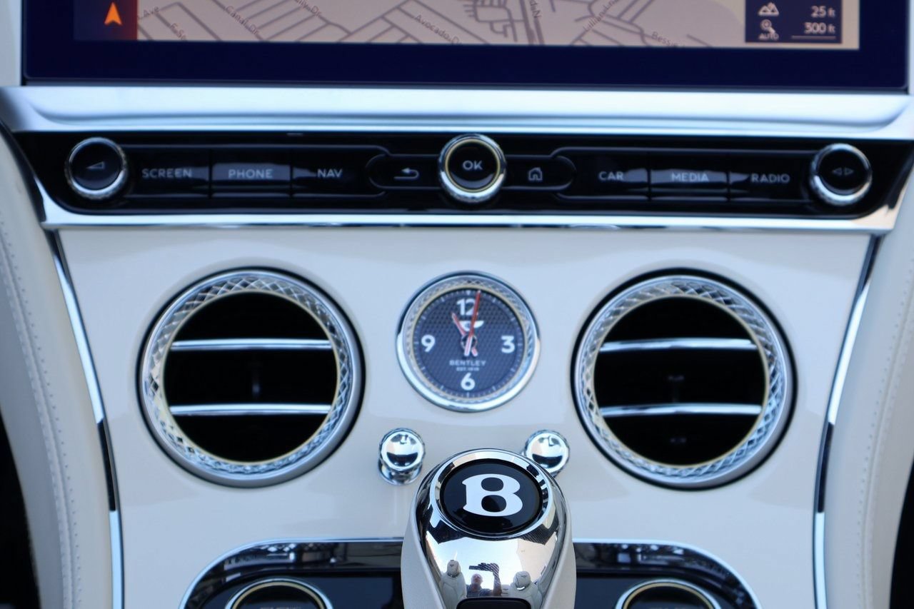 Used 2026 Bentley Continental GTC AWD/4WD image 31