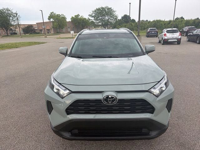 Certified 2023 Toyota RAV4 XLE w/ Convenience Package AWD/4WD image 5
