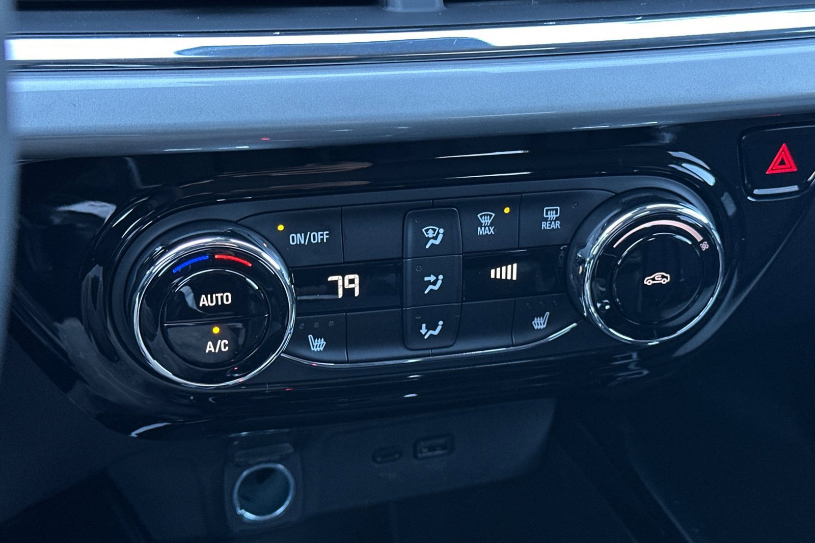 New 2026 Chevrolet Trax LT w/ LT Convenience Package image 20