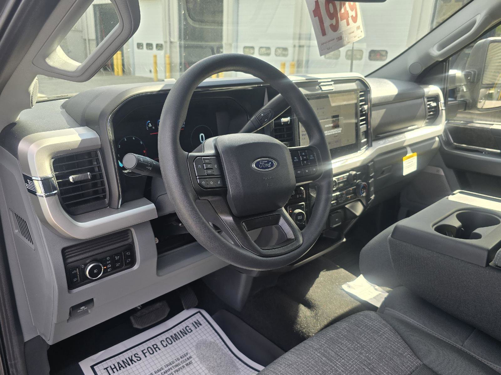 New 2025 Ford F350 XLT w/ Black Appearance Package image 10