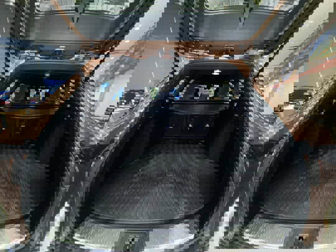 Used 2025 Toyota Crown Signia Limited image 27