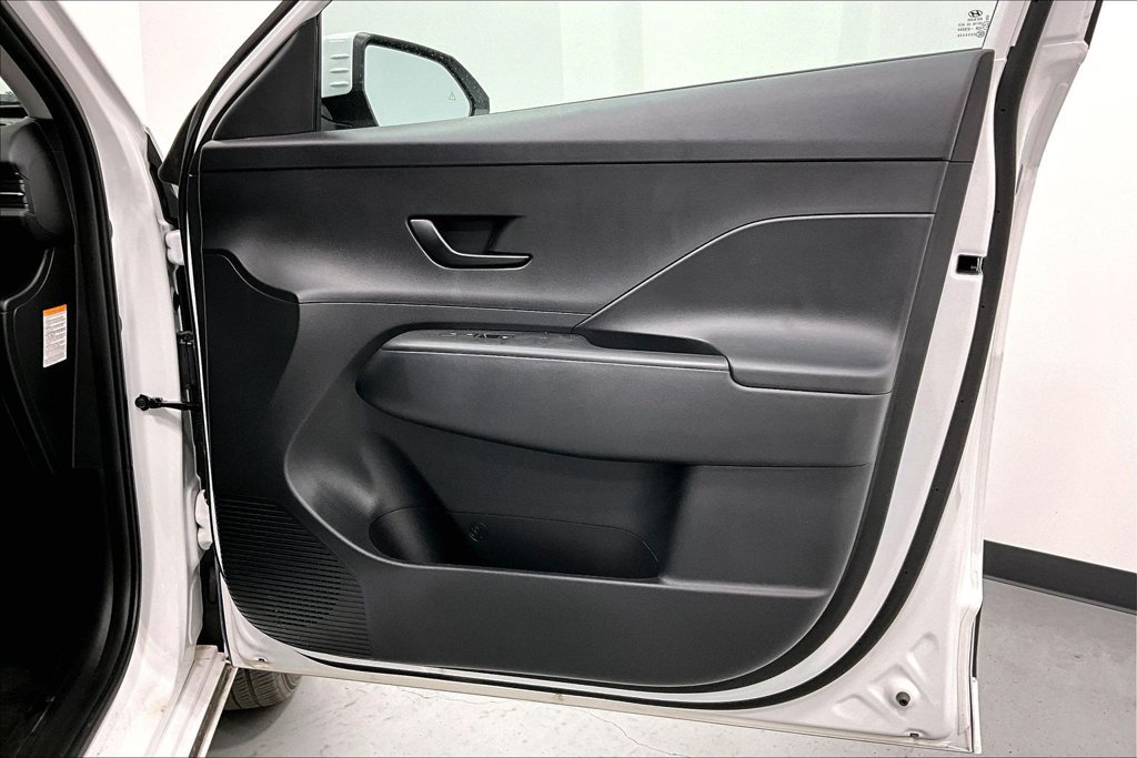Used 2024 Hyundai Kona SE FWD image 22
