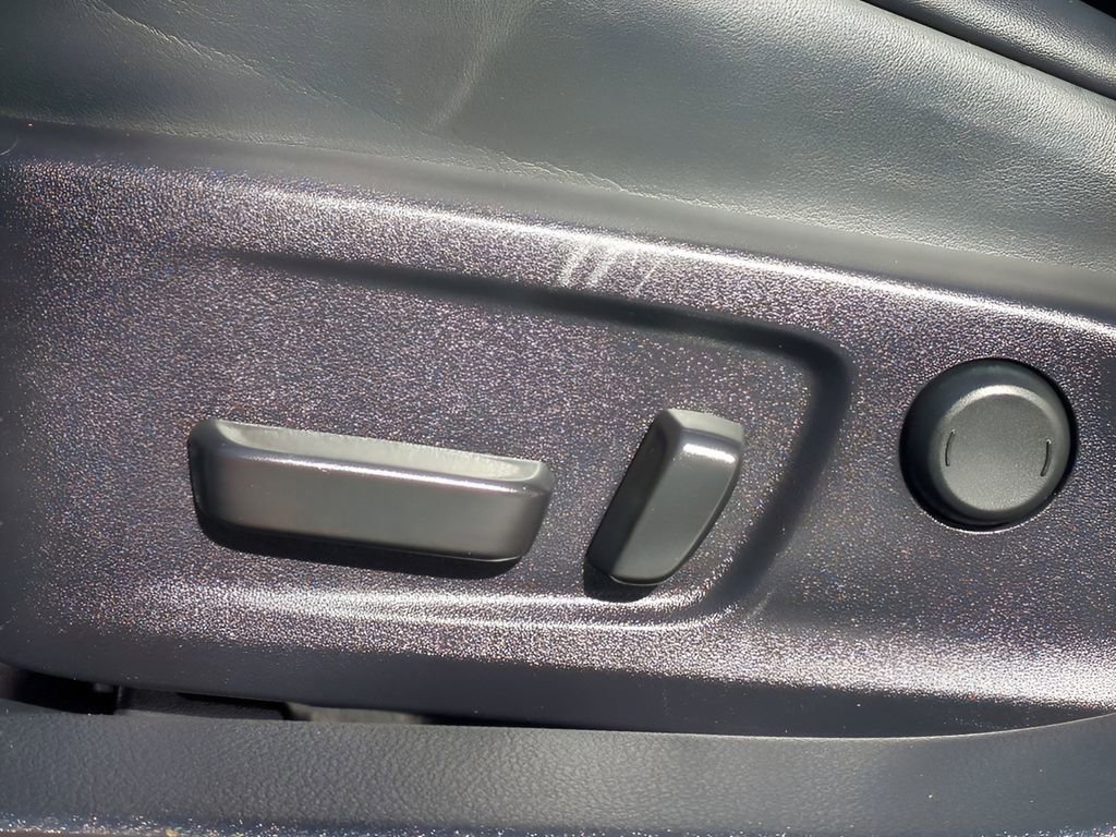 Used 2023 Lexus IS 350 F Sport w/ Memory Package image 19