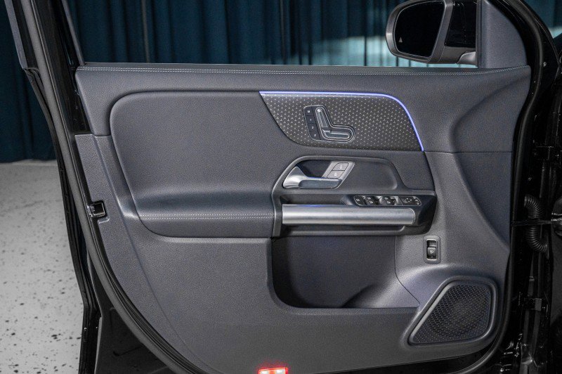 Certified 2025 Mercedes-Benz GLA 250 image 12