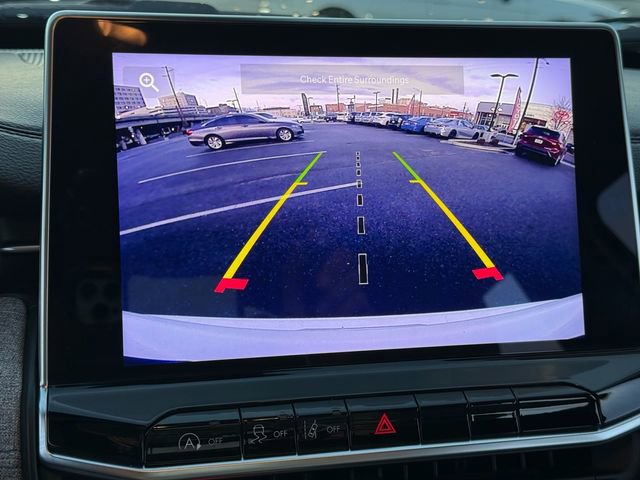 Used 2024 Jeep Compass Latitude image 16