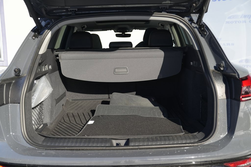 Used 2025 Audi Q6 e-tron Premium Plus w/ Premium Plus image 15