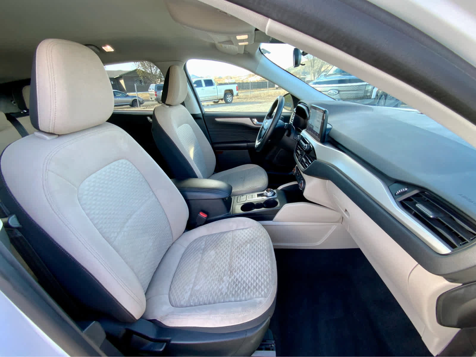 Used 2021 Ford Escape SE image 23