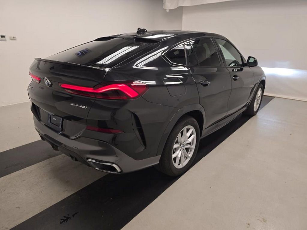 Used 2021 BMW X6 xDrive40i w/ M Sport Package AWD/4WD image 4