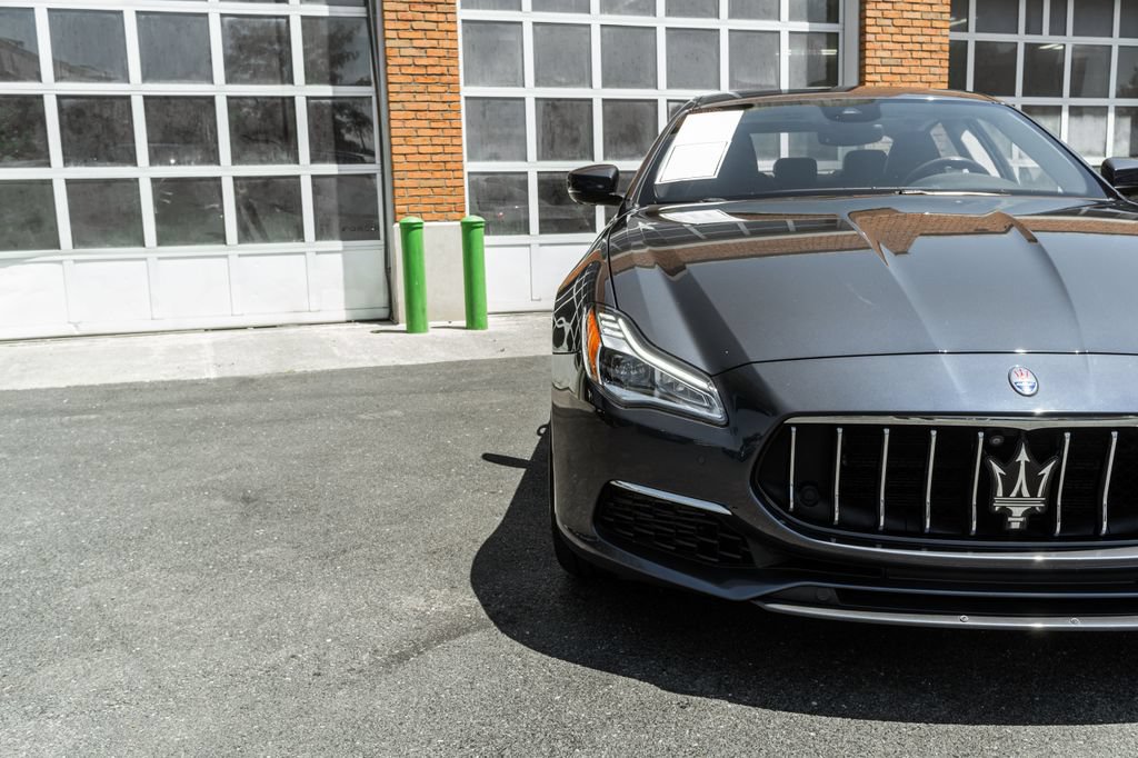 Used 2020 Maserati Quattroporte S GranLusso Q4 AWD/4WD image 39