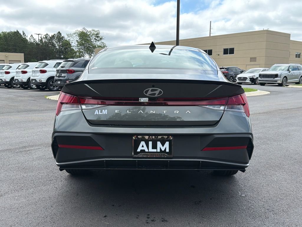 New 2026 Hyundai Elantra Sport FWD image 5