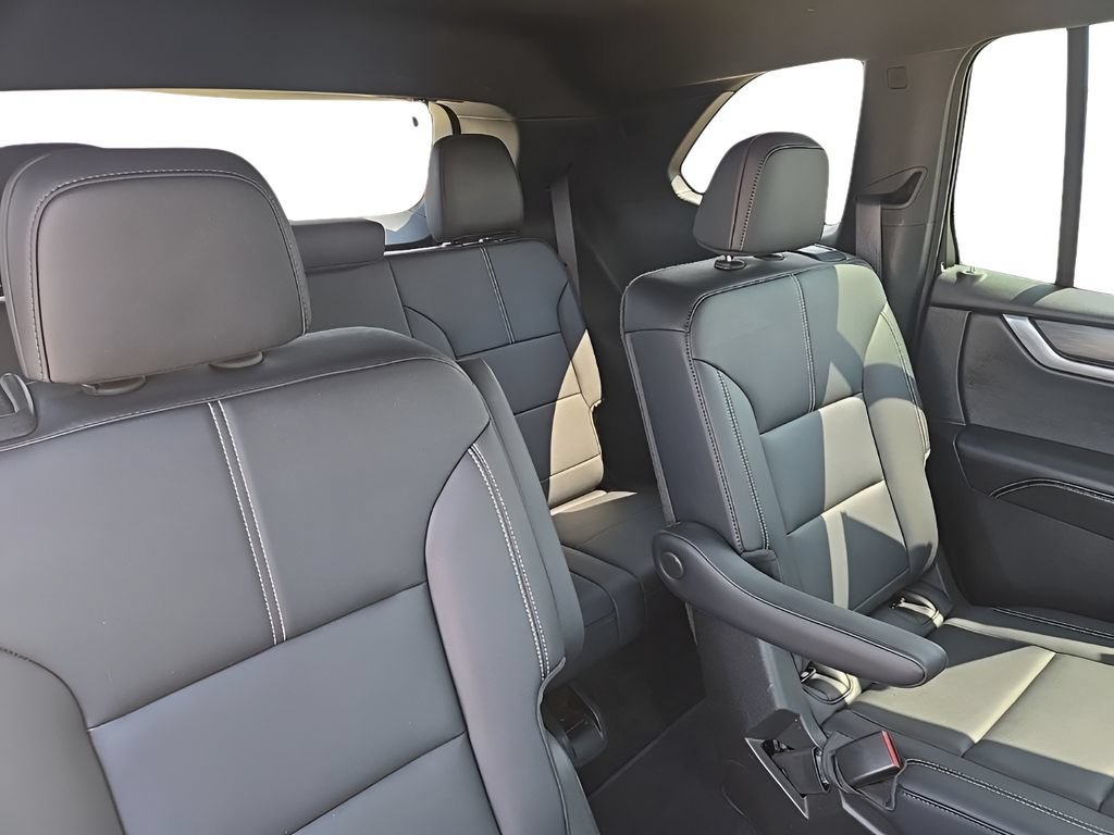 Used 2026 GMC Acadia Elevation w/ Elevation Premium Package AWD/4WD image 23