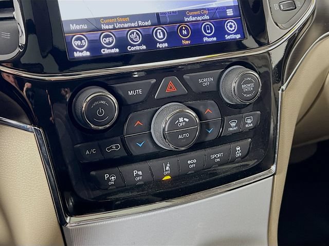 Used 2020 Jeep Grand Cherokee Summit w/ Platinum Series Group AWD/4WD image 19