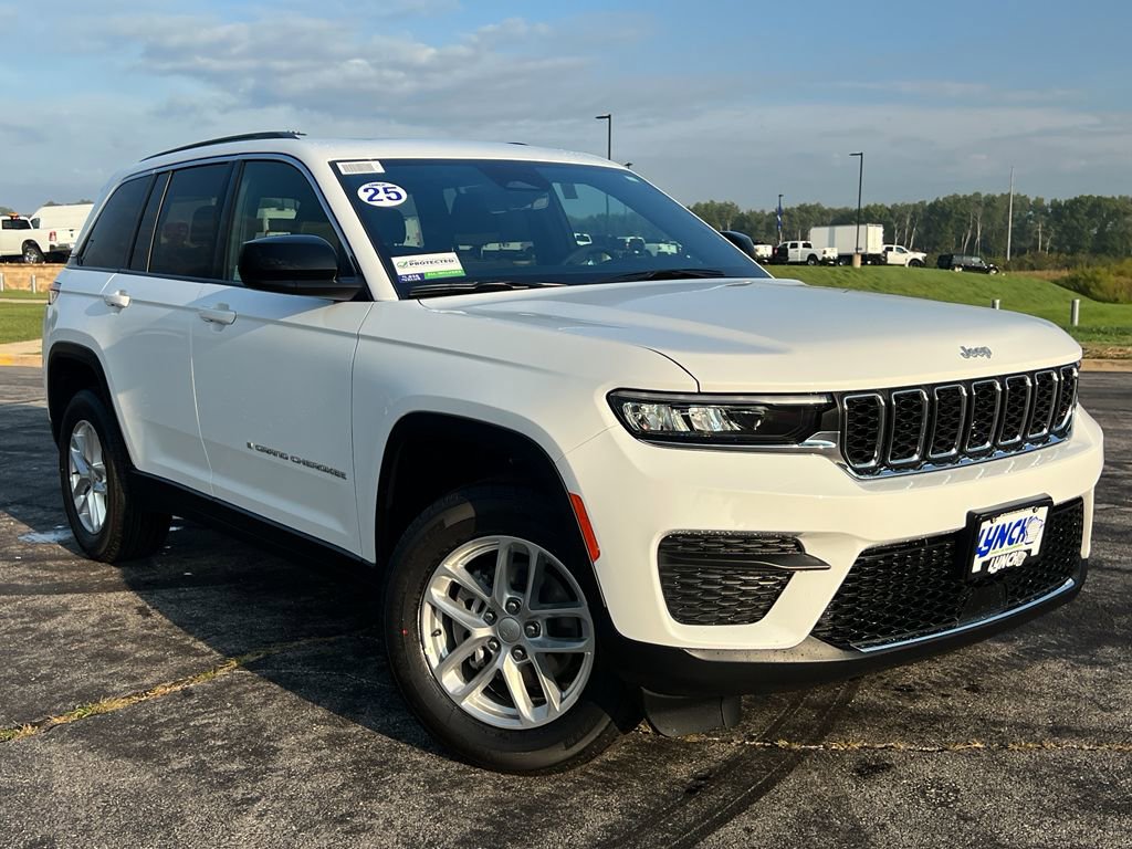 New 2025 Jeep Grand Cherokee Laredo X w/ Luxury Tech Group I image 42