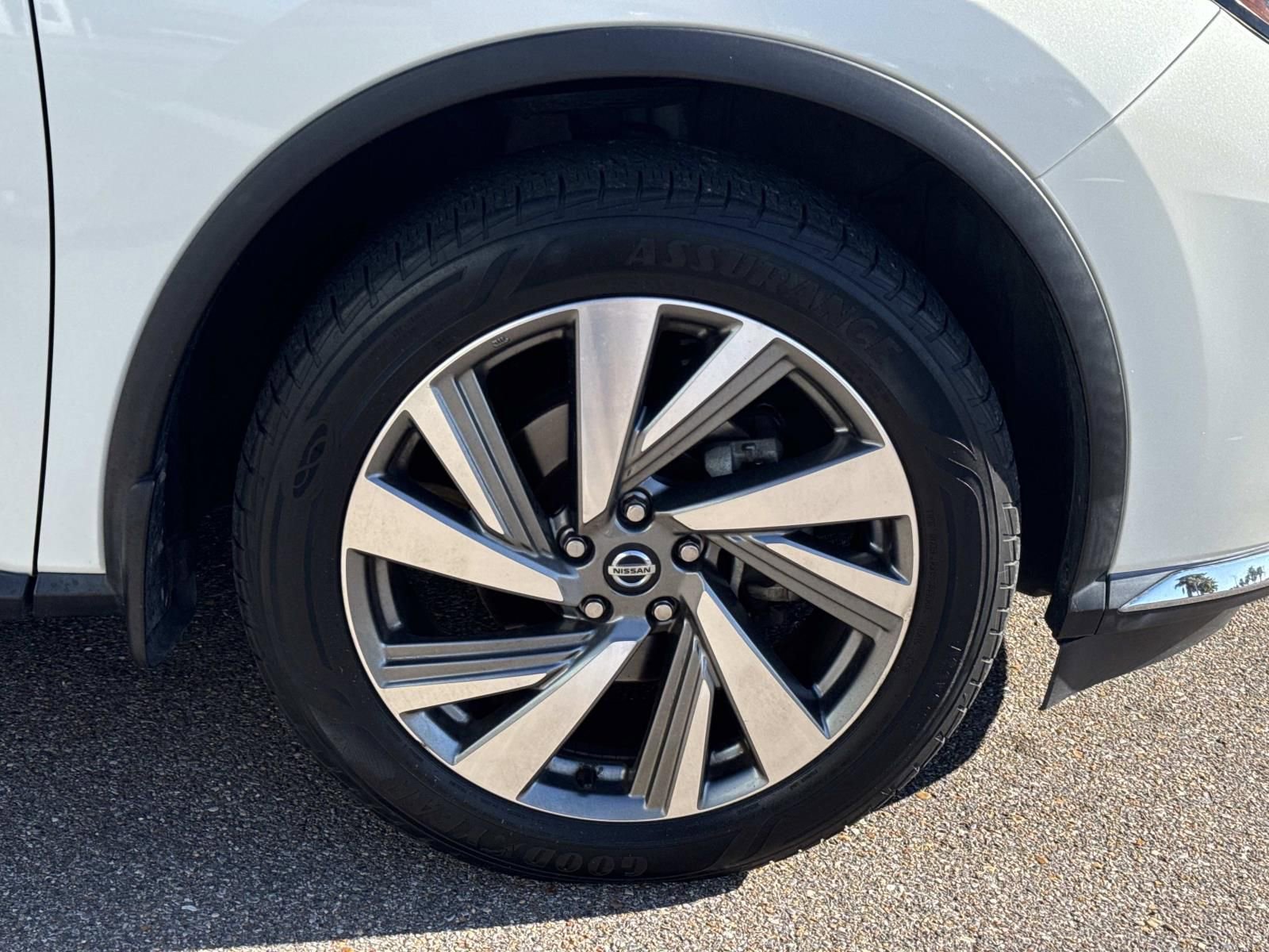 Used 2019 Nissan Murano SL w/ SL Technology Package FWD image 4