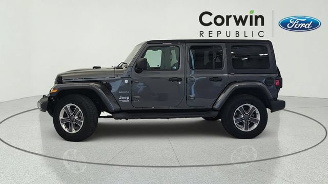 Used 2018 Jeep Wrangler Unlimited Sahara AWD/4WD image 2