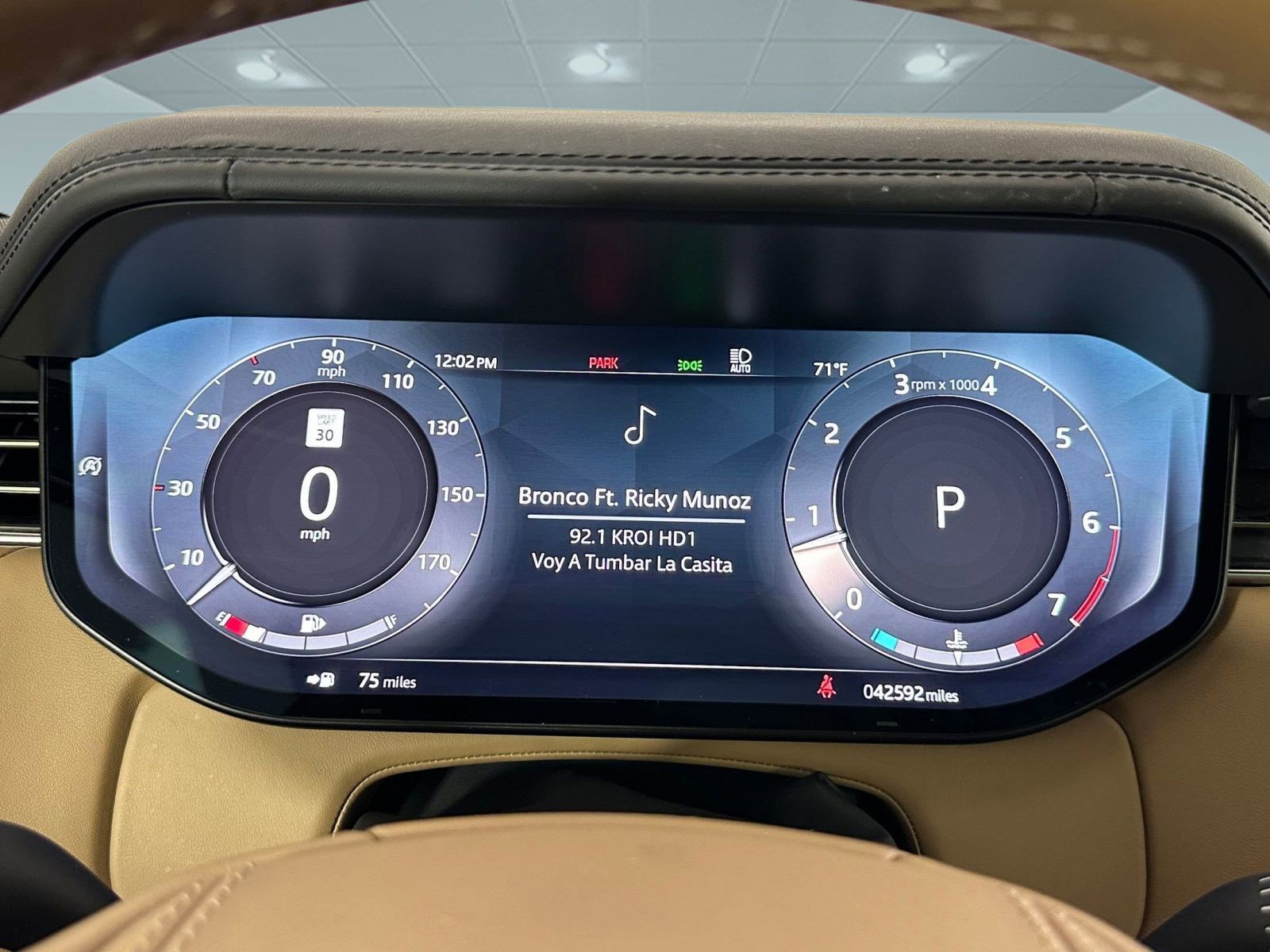 Certified 2023 Land Rover Range Rover SE image 19