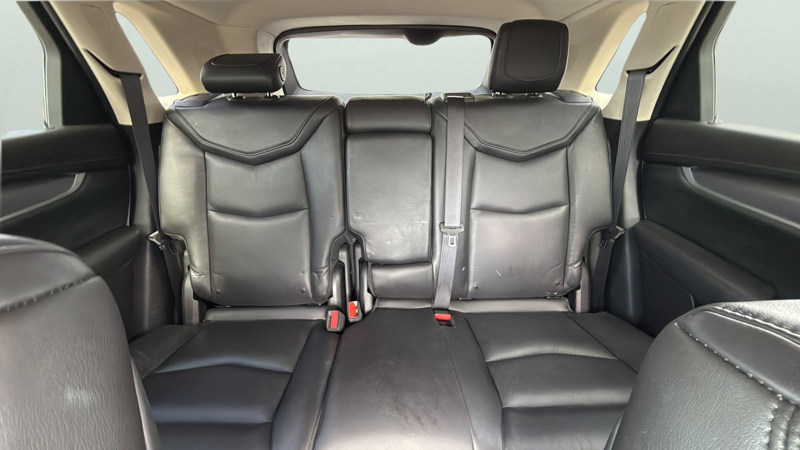 Used 2017 Cadillac XT5 Luxury w/ Driver Awareness Package FWD image 25
