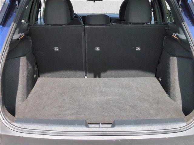 Used 2025 Nissan Kicks SV image 5