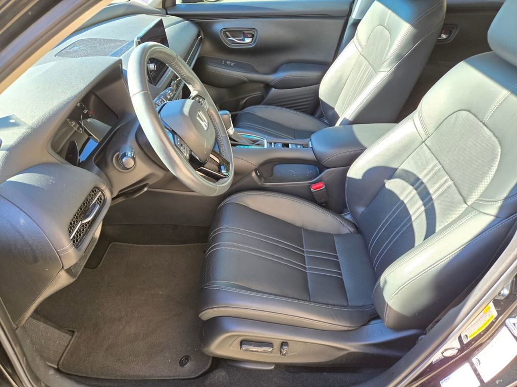 Used 2024 Honda HR-V EX-L image 6