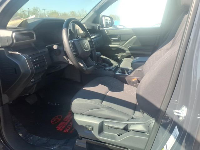 Certified 2025 Toyota Tacoma SR5 AWD/4WD image 2