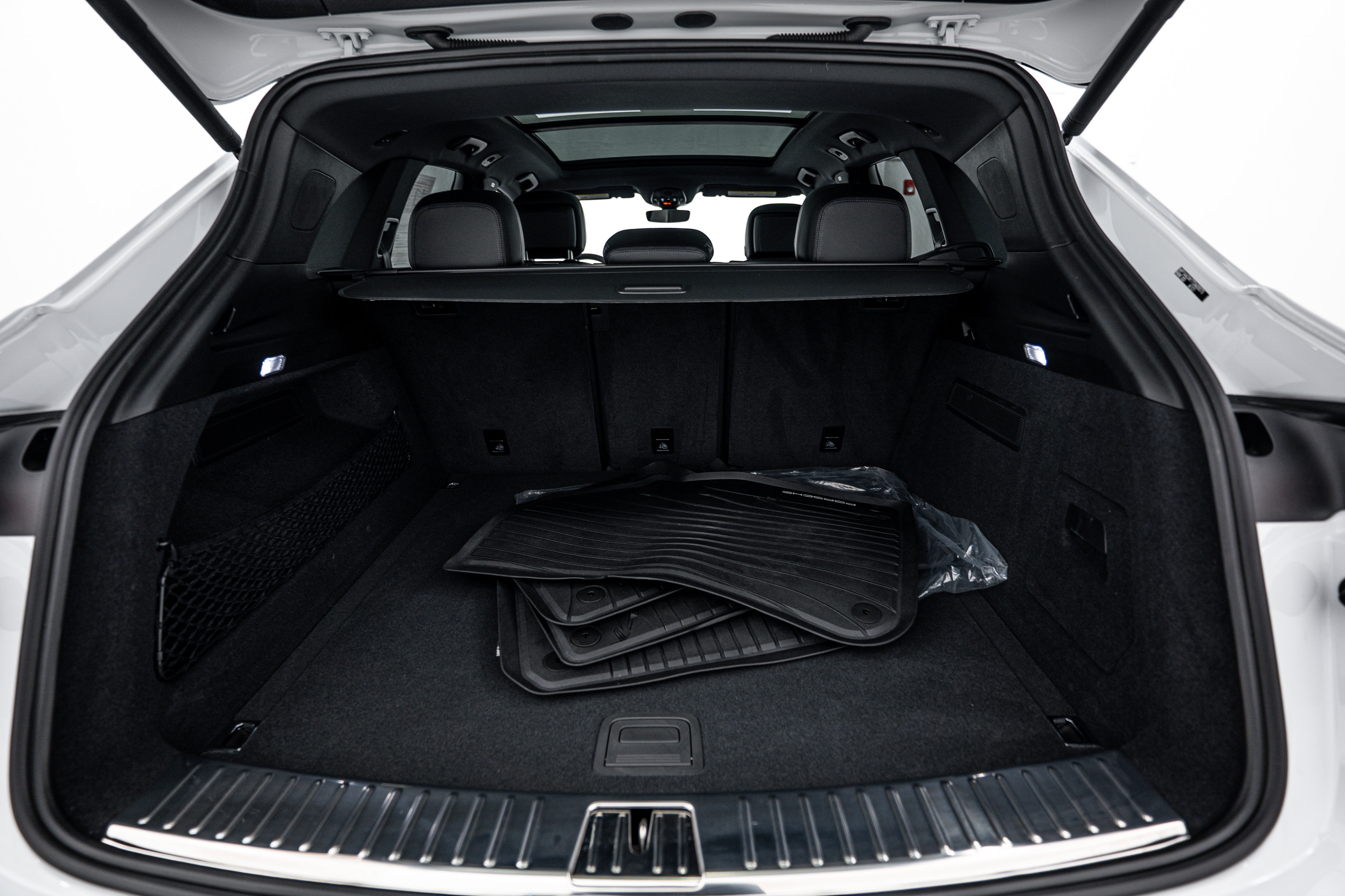 Certified 2026 Porsche Cayenne image 24