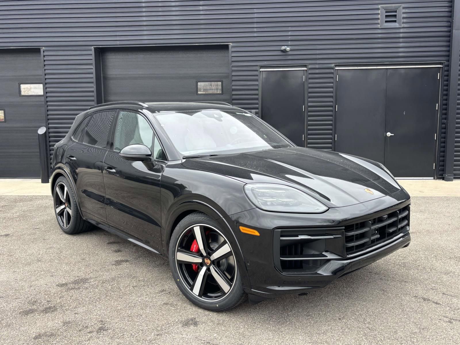 New 2026 Porsche Cayenne GTS image 12