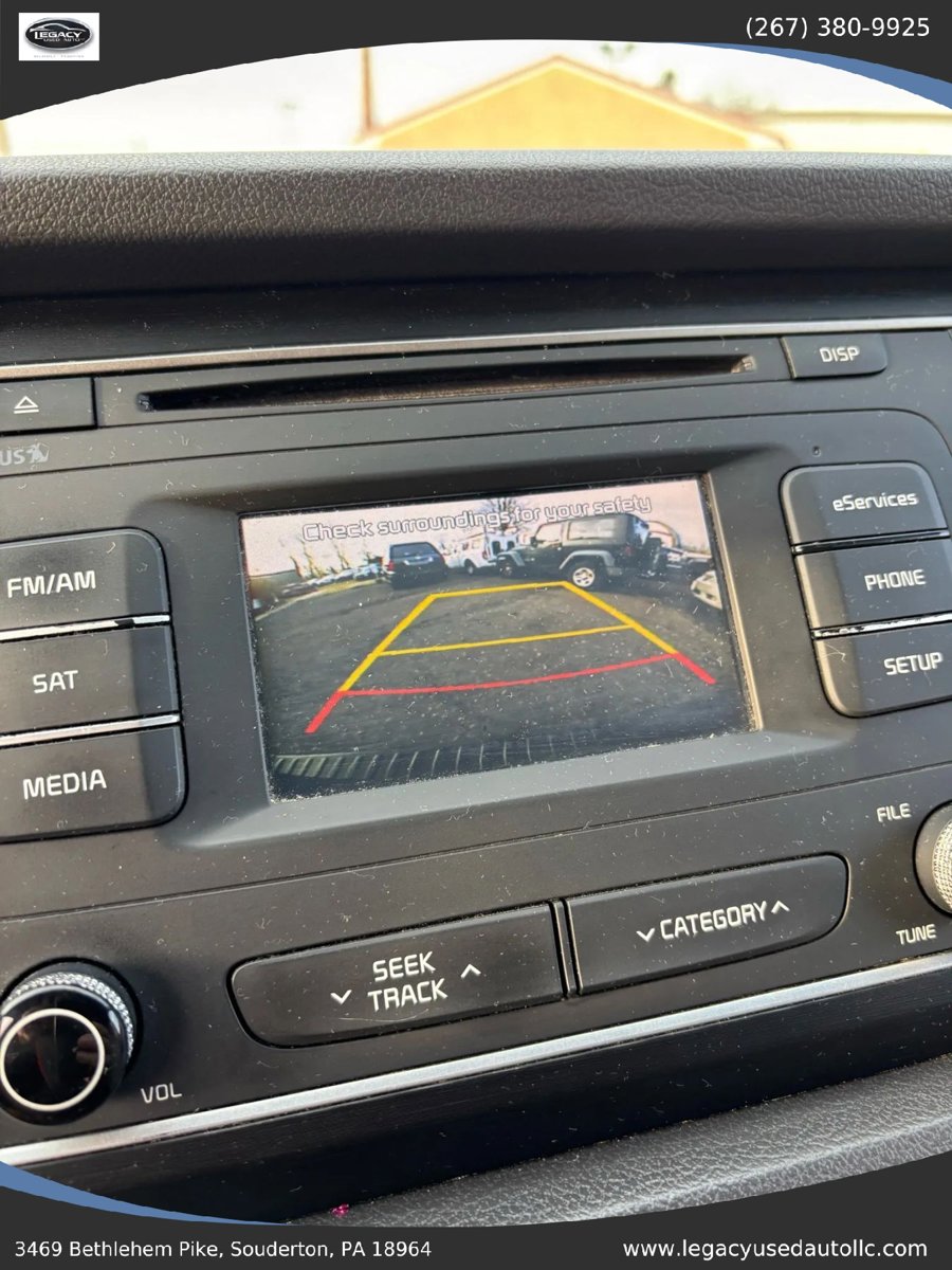 Used 2015 Kia Sedona LX w/ LX Convenience Package image 47