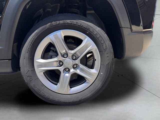 Used 2023 Jeep Compass Latitude w/ Convenience Group AWD/4WD image 21