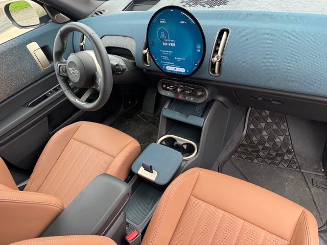 Certified 2025 MINI Cooper Countryman SE image 29