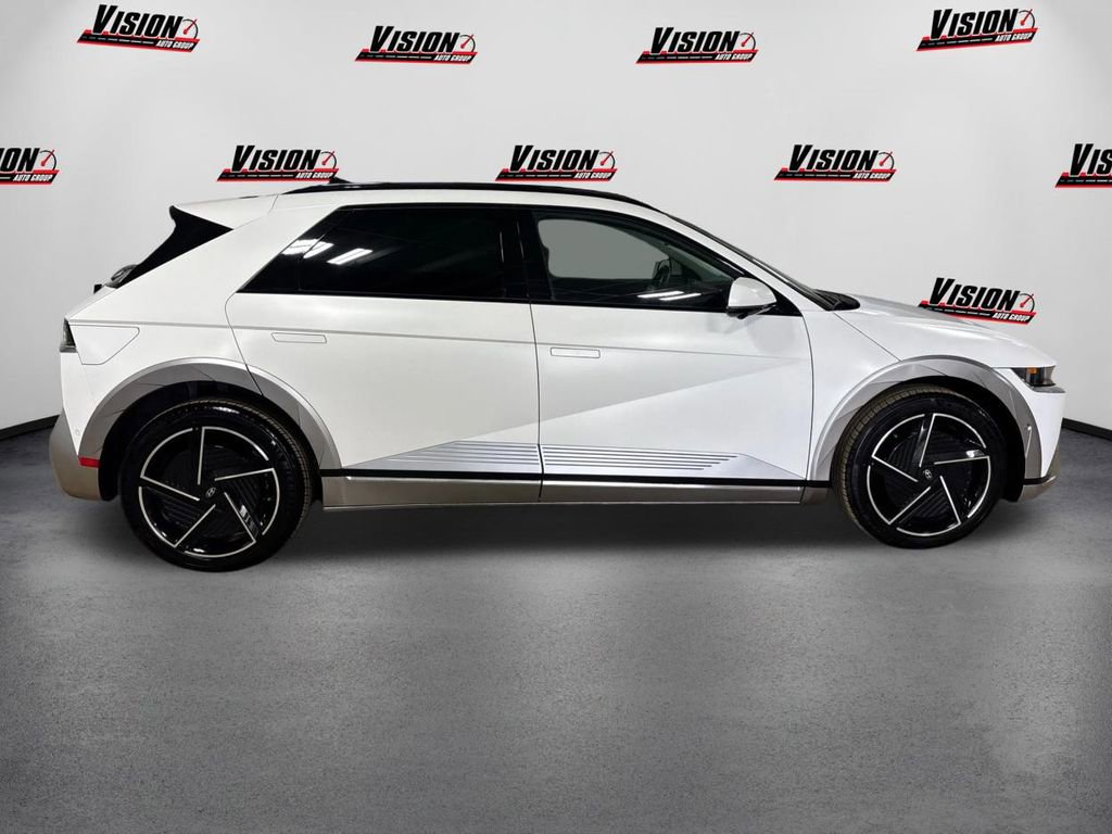 Used 2025 Hyundai Ioniq 5 Limited image 4