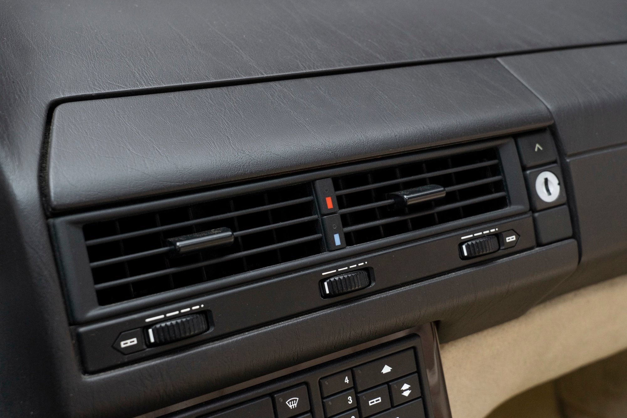 Used 1994 Mercedes-Benz SL 500 image 29