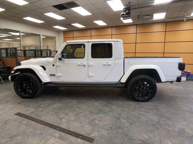 Used 2023 Jeep Gladiator Overland image 4