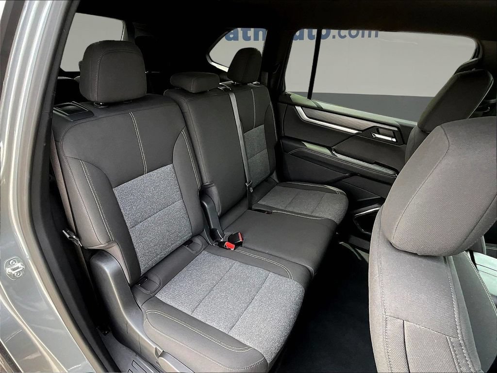 Used 2025 GMC Acadia Elevation AWD/4WD image 28