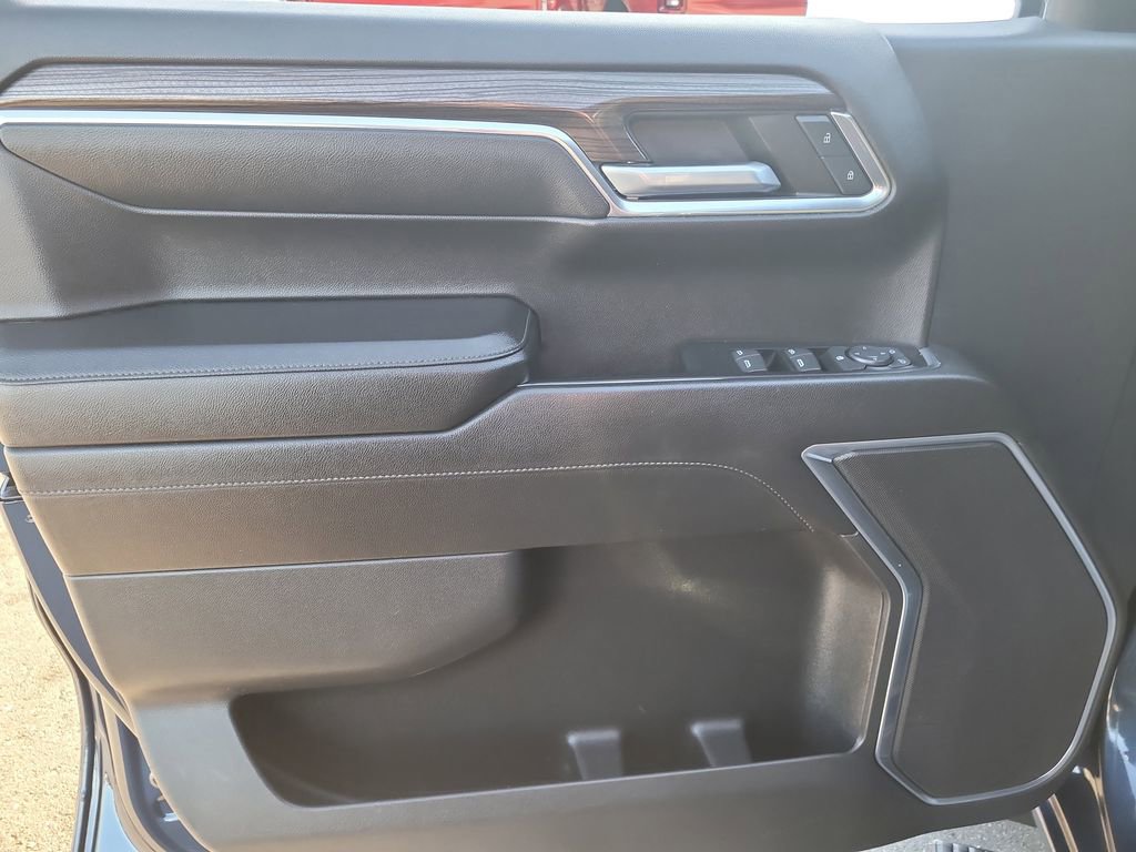 Used 2022 Chevrolet Silverado 1500 LT image 14