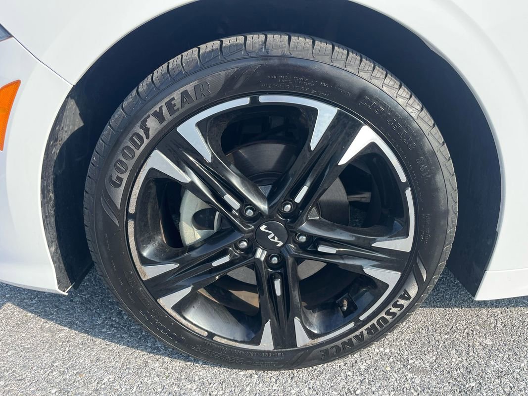 Used 2023 Kia K5 GT-Line image 12