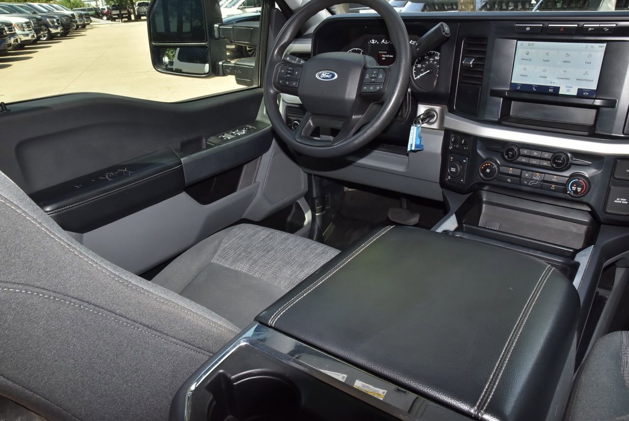 Used 2023 Ford F250 XLT w/ FX4 Off-Road Package image 15