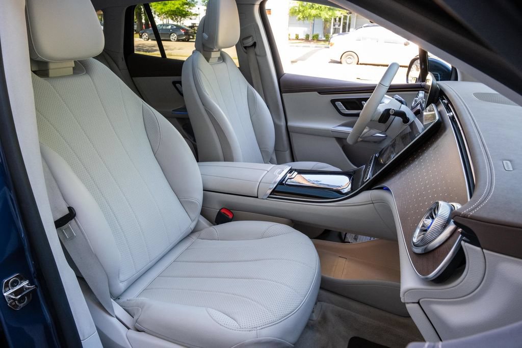 Used 2023 Mercedes-Benz EQE 350+ 4MATIC SUV image 27
