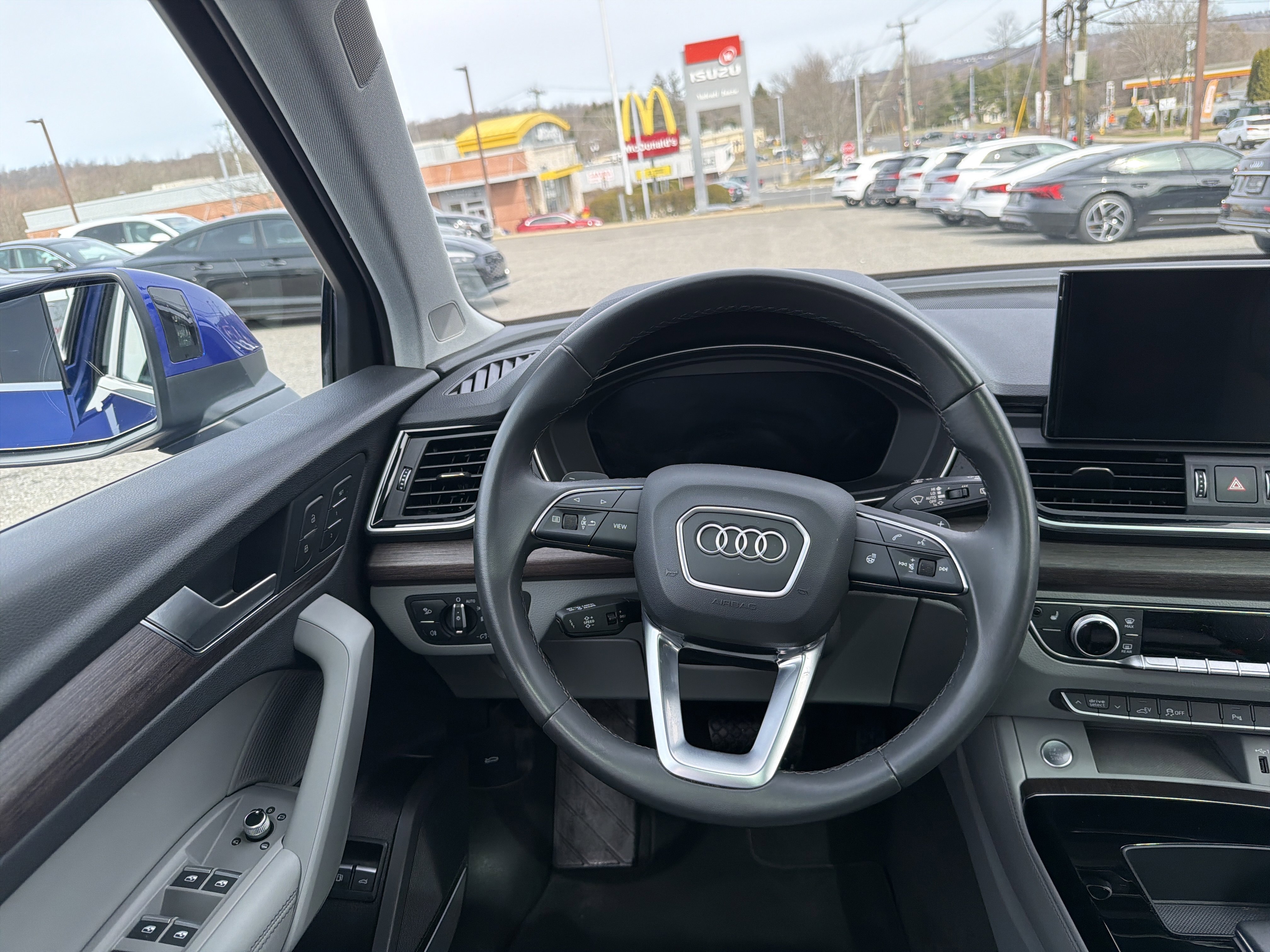 Certified 2022 Audi Q5 e Premium Plus w/ Premium Plus Package image 9