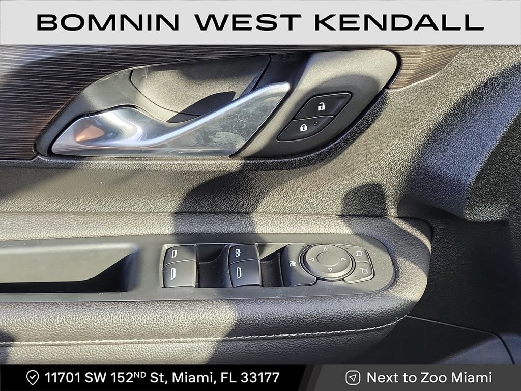 Used 2022 GMC Terrain SLE image 27