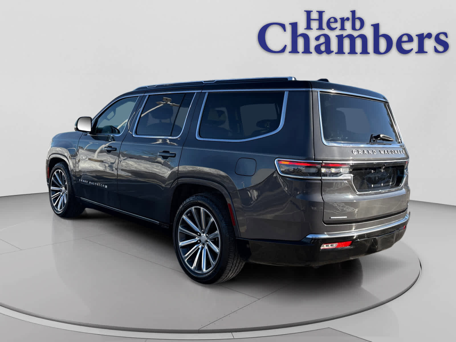 Used 2022 Jeep Grand Wagoneer Series II image 3