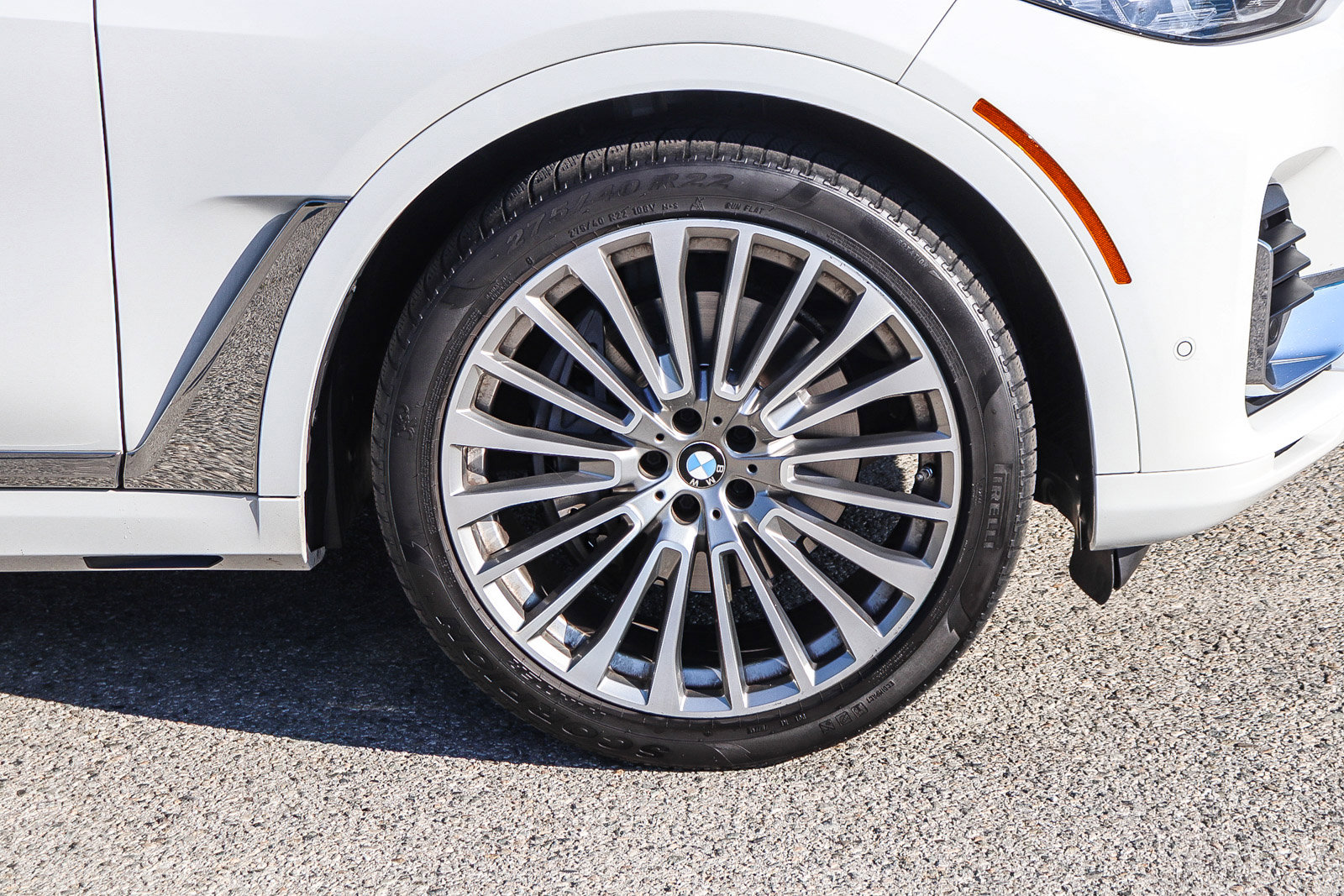 Used 2021 BMW X7 xDrive40i w/ Premium Package image 12