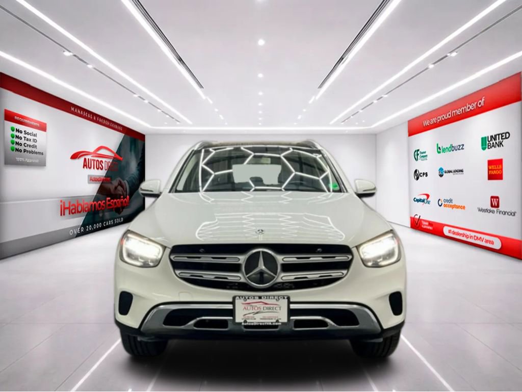 Used 2020 Mercedes-Benz GLC 350e 4MATIC w/ Premium Package image 3