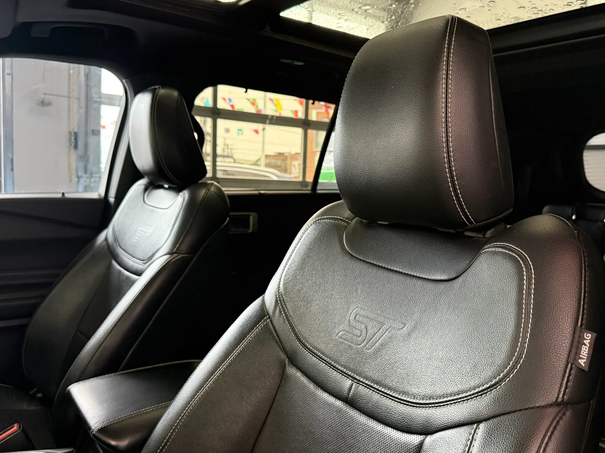 Used 2020 Ford Explorer ST AWD/4WD image 10