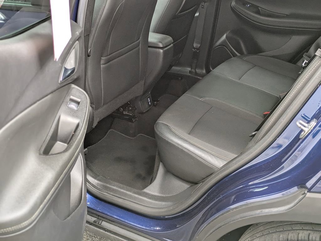 Used 2023 Buick Encore GX Preferred w/ Cold Weather Comfort Package AWD/4WD image 21