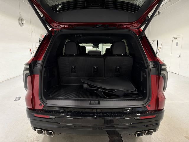 New 2026 Chevrolet Traverse High Country w/ LPO, Illumination Package AWD/4WD image 15