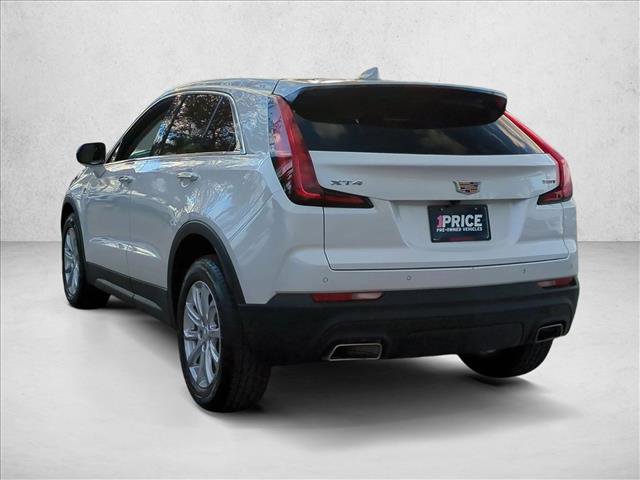 Used 2022 Cadillac XT4 Luxury w/ Driver Awareness Package image 8