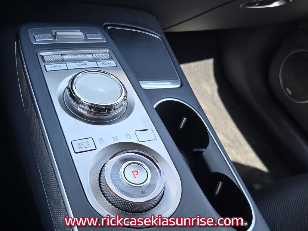 Used 2024 Genesis GV70 2.5T w/ Sport Prestige Package AWD/4WD image 21