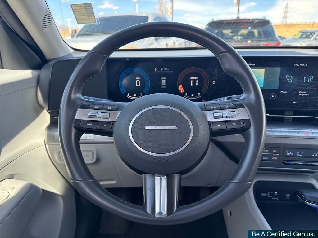 Certified 2024 Hyundai Kona SEL AWD/4WD image 38