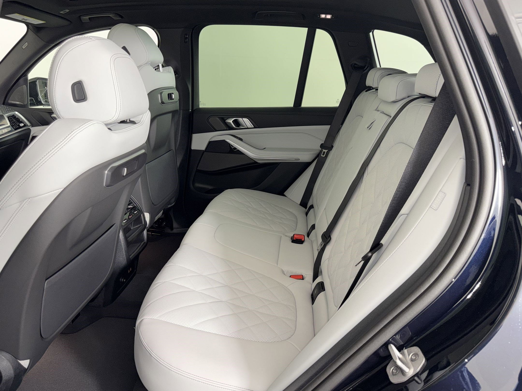 New 2026 BMW X5 xDrive50e AWD/4WD image 13