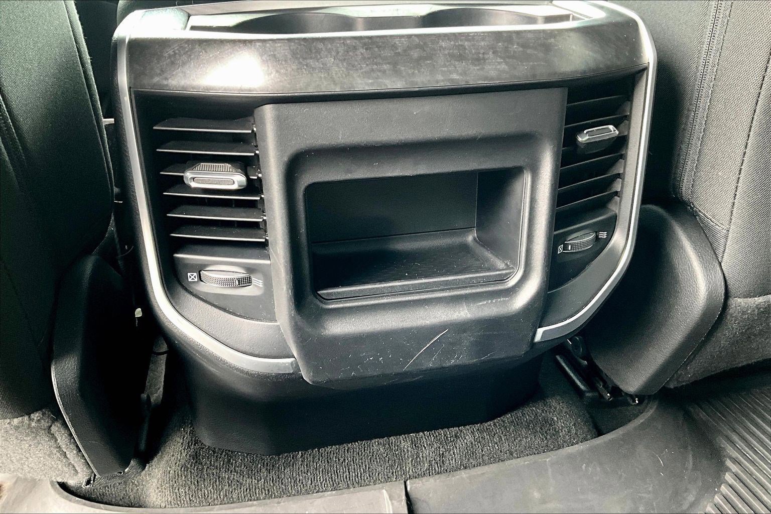Used 2020 RAM 1500 Big Horn AWD/4WD image 11